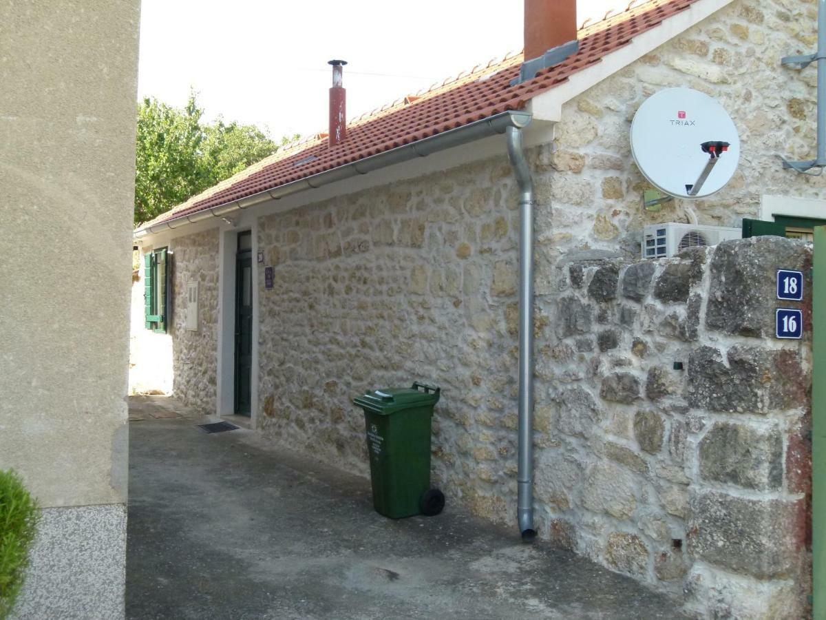 Drniš Dalmatian Stone House Angela 빌라 외부 사진